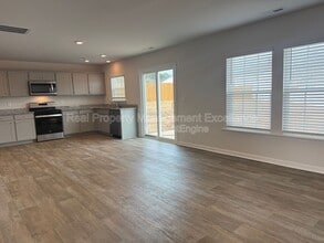 3117 Pasile Ct in Sanford, NC - Building Photo - Building Photo