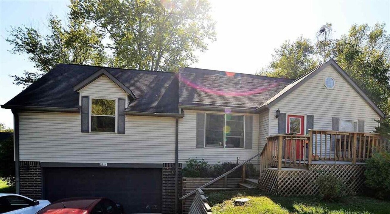 1516 E Matlock Rd in Bloomington, IN - Building Photo