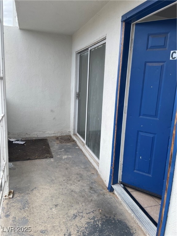 property at 537 Calcaterra Cir