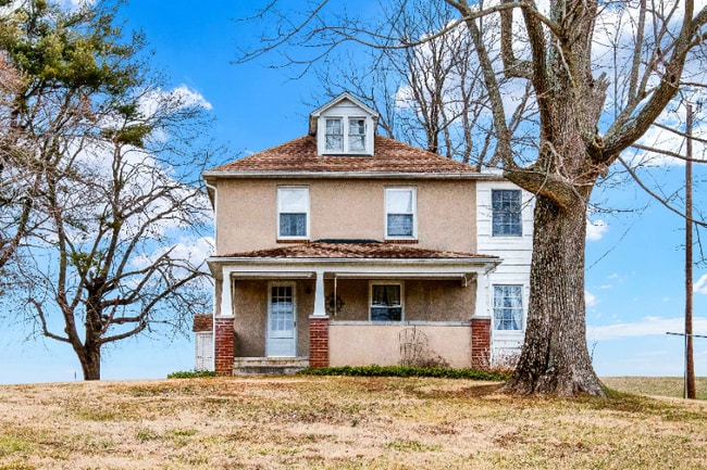 17511 Foreston Rd in Upperco, MD - Building Photo - Building Photo