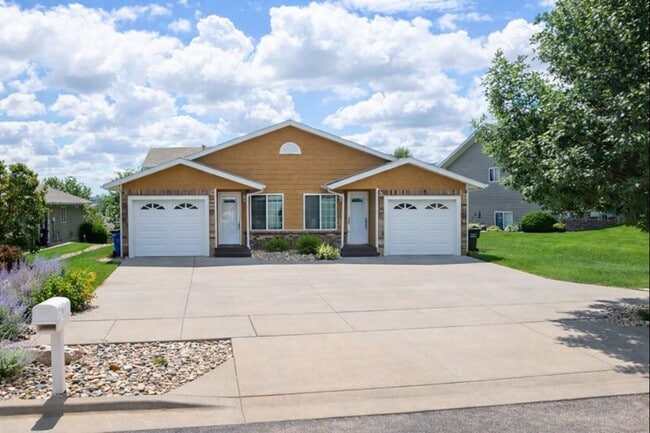 property at 2444 Merlot Dr