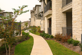 Allegre Pointe in Austin, TX - Foto de edificio - Building Photo