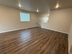 3603 33rd St S in Moorhead, MN - Building Photo - Building Photo