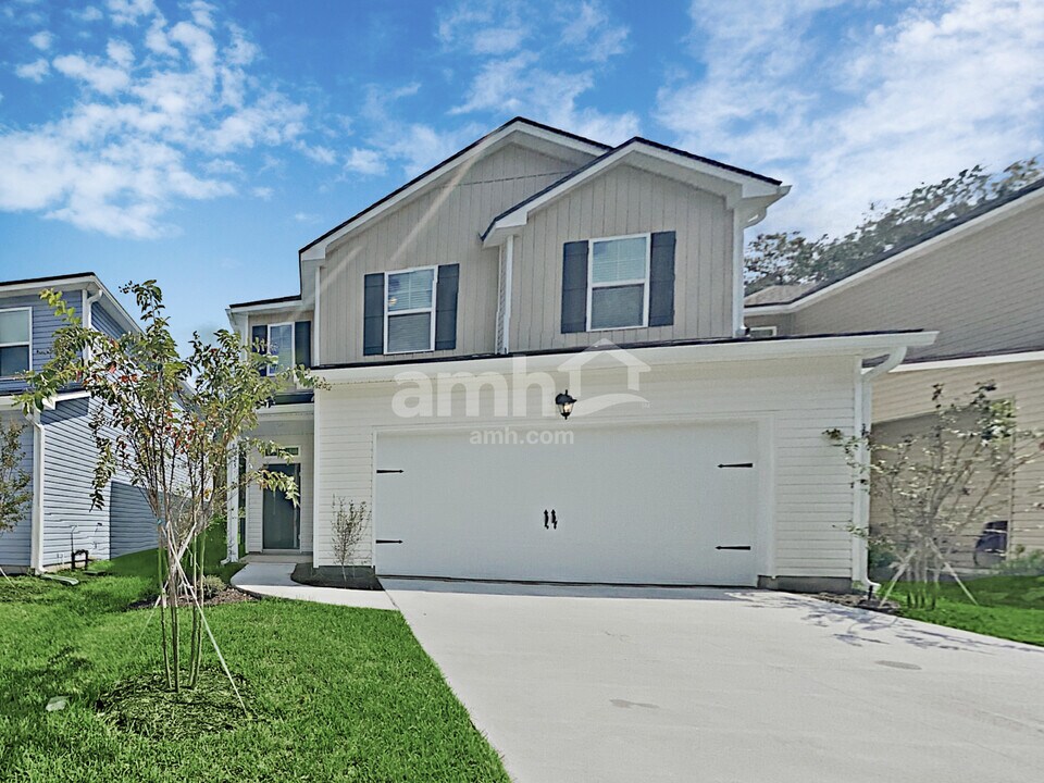 8625 Highfield Ave in Jacksonville, FL - Building Photo