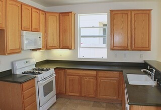 1665 Hibiscus St in Beaumont, CA - Building Photo - Building Photo