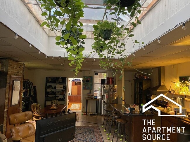 3605 N Damen Ave in Chicago, IL - Building Photo - Building Photo