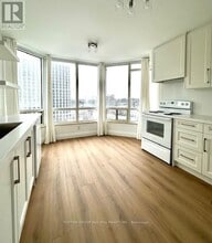 1300 Islington Ave in Toronto, ON - Building Photo - Building Photo