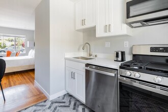 1058 Noel Dr, Unit FL0-ID1862 in Menlo Park, CA - Building Photo - Building Photo