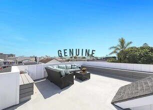 312 Montero Ave in Newport Beach, CA - Building Photo - Building Photo