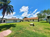 7177 SW 22nd St in Davie, FL - Foto de edificio - Building Photo