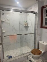 103 E St Marks Pl in Valley Stream, NY - Building Photo - Building Photo