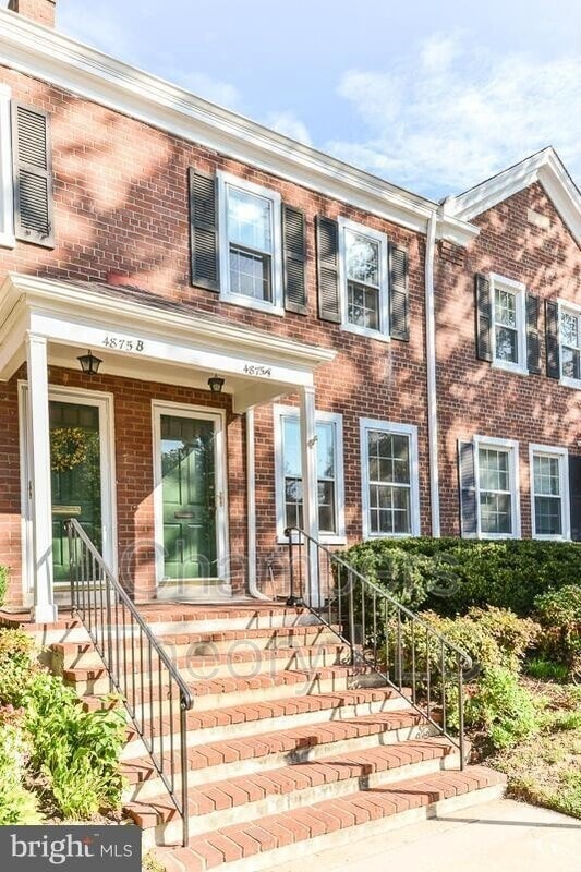property at 4875 28th St S