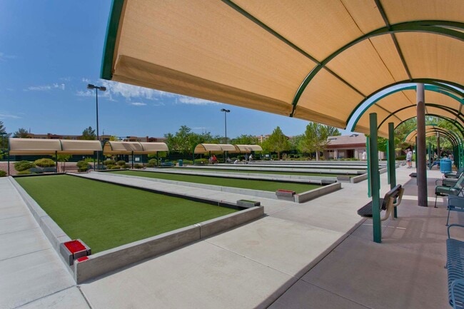 2548 Thatcher Ave in Henderson, NV - Building Photo - Building Photo