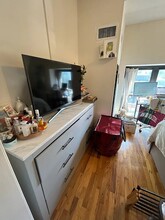 160 Bleecker St in New York, NY - Building Photo - Building Photo