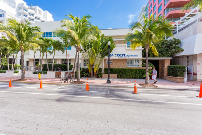 Seacrest Apartments in Miami Beach, FL - Building Photo - Building Photo