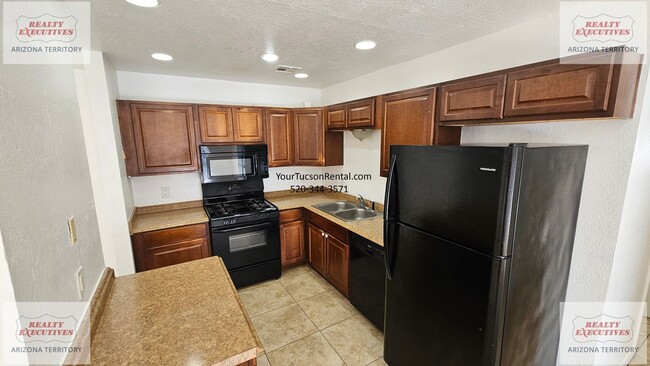 property at 810 S Langley Ave