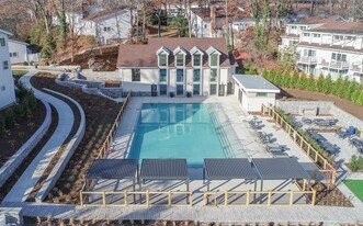 Greenwich Place in Greenwich, CT - Building Photo