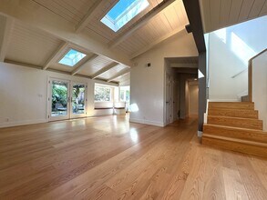 865 Ames Ave in Palo Alto, CA - Building Photo - Building Photo