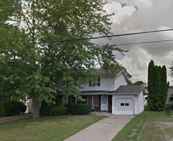 1825 Berkey Ave in Goshen, IN - Building Photo