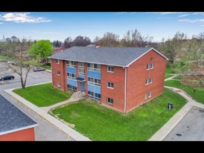 Towne Gardens in Buffalo, NY - Building Photo - Building Photo