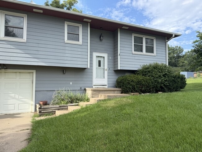 property at 3 Sharps Ct