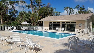 220 Timber Lake Cir in Naples, FL - Building Photo - Building Photo