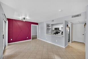 1150 N Buffalo Dr in Las Vegas, NV - Building Photo