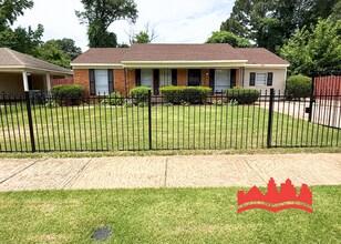 Fully Renovated 3BR/1BA Home in Memphis, TN - Building Photo - Building Photo