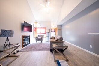 1039 Fillmore Cir NE in Fridley, MN - Building Photo - Building Photo