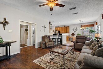 2117 Nottingham St in Flower Mound, TX - Building Photo - Building Photo