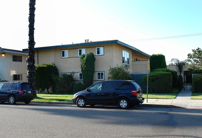 1162 W Casa Grande Ave in Anaheim, CA - Foto de edificio - Building Photo