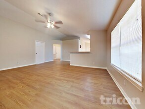 3239 Kelling St in Houston, TX - Foto de edificio - Building Photo