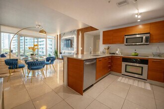 3250 NE 1st Ave, Unit FL7-ID1313358P in Miami, FL - Foto de edificio - Building Photo