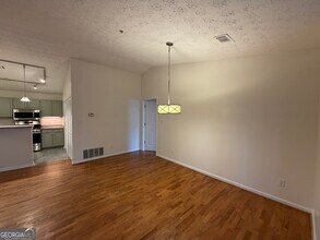 1417 Keys Crossing Dr NE in Atlanta, GA - Building Photo - Building Photo