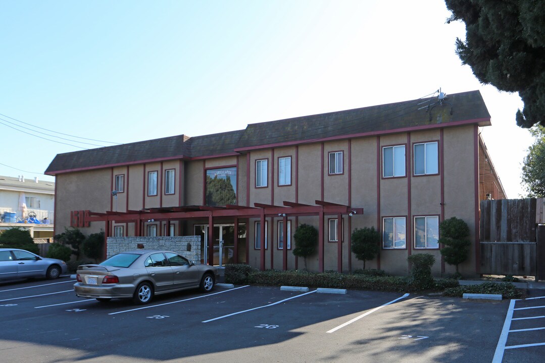 Marion Apartments in San Leandro, CA - Building Photo