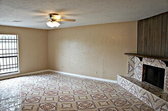 4811 Raven Ridge Dr in Houston, TX - Building Photo - Building Photo
