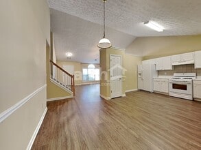 1305 Carlysle Park Dr in Lawrenceville, GA - Building Photo - Building Photo