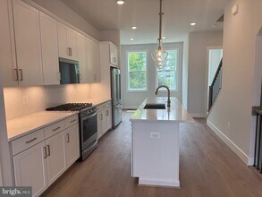 5869 Josiah Henson Pkwy in Rockville, MD - Building Photo - Building Photo
