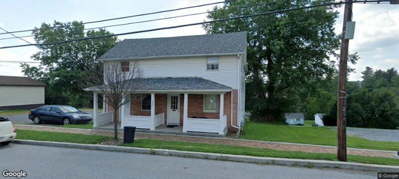 244 St Mary St in Loretto, PA - Building Photo