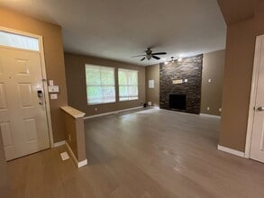24337 102A Av in Maple Ridge, BC - Building Photo - Building Photo