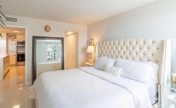 150 SE 25th Rd, Unit 6B in Miami, FL - Foto de edificio - Building Photo