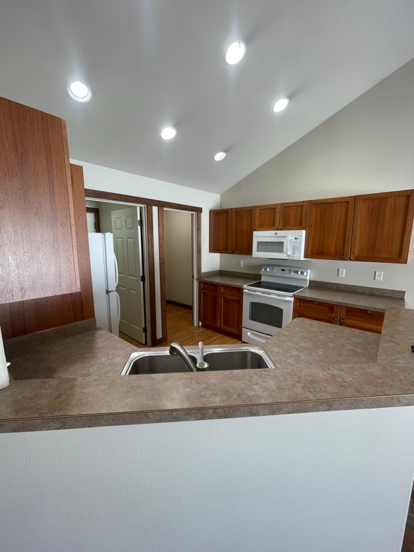 1429 11th St W in Columbia Falls, MT - Foto de edificio - Building Photo