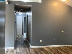 2265 Jacqueline Dr in Pittsburg, CA - Building Photo - Building Photo