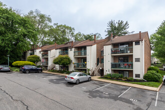 Clarendon Ct Condominiums in Philadelphia, PA - Building Photo - Building Photo