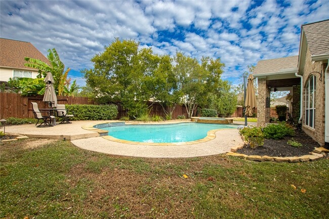 property at 25534 Overbrook Terrace Ln