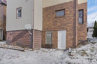 404 N Bentley Ave in Niles, OH - Building Photo - Building Photo