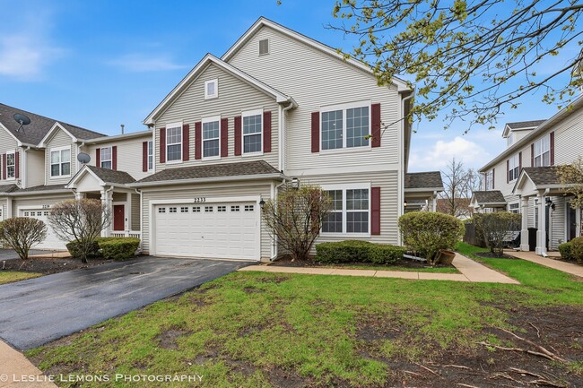 property at 2233 Hillsboro Ct