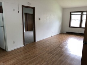 327 M St in Edwardsville, IL - Building Photo - Building Photo