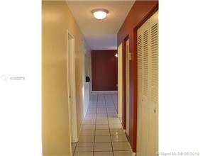 4420 NW 79th Ave-Unit -1F in Doral, FL - Building Photo - Building Photo