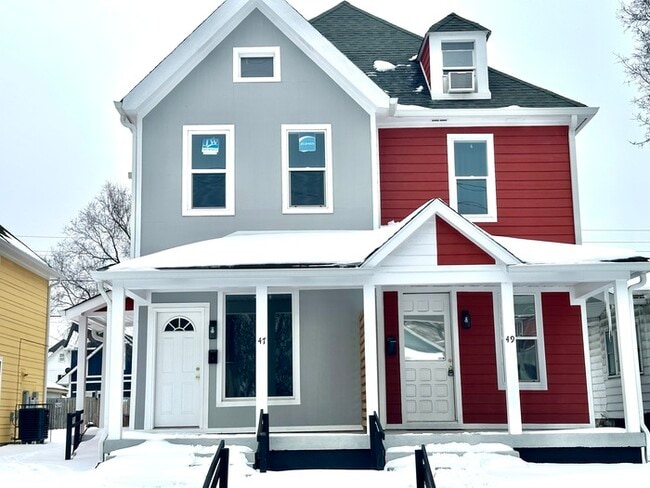 property at 49 S Lasalle St